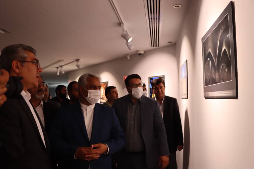 نمایشگاه آثار عکاسی اقلیم و میراث در مشهد افتتاح شد
